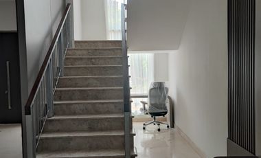 Rumah golf island pik full furnished mewah