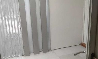 Disewakan murah rumah di royal residence