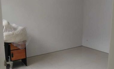 Disewakan murah rumah di royal residence