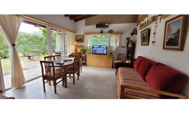 Vendo Casa en la costa, tomo depto en permuta..!!! CABA..!!!