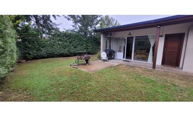 Vendo Casa en la costa, tomo depto en permuta..!!! CABA..!!!