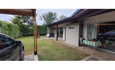 Vendo Casa en la costa, tomo depto en permuta..!!! CABA..!!!