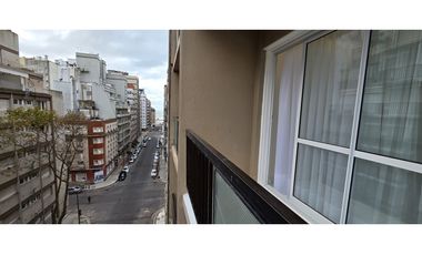 VENTA/ DEPARTAMENTO 2 AMBIENTES A LA CALLE C./ BALCON / MAR DEL PLATA