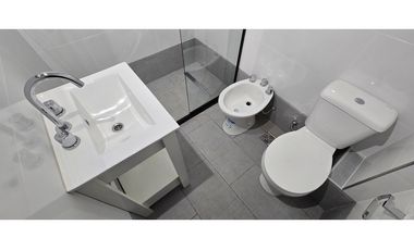 VENTA/ DEPARTAMENTO 2 AMBIENTES A LA CALLE C./ BALCON / MAR DEL PLATA