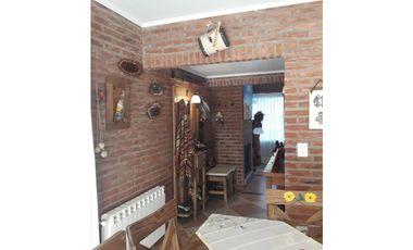 HERMOSA CASA EN CARILO (ACEPTA PERMUTA EN PARTE DE PAGO)