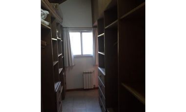 HERMOSA CASA EN CARILO (ACEPTA PERMUTA EN PARTE DE PAGO)