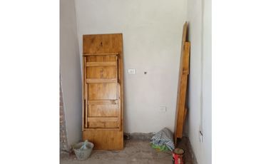 Casita junto al algarrobo! Aires de Colonia!