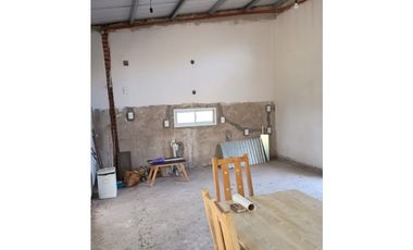 Casita junto al algarrobo! Aires de Colonia!