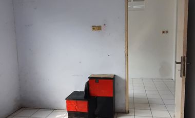 Ruko 4 lantai area perdagangan dan pasar petojo