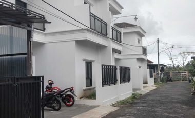 RUMAH BARU SHM 2 LANTAI DEKAT RAWA BENDUNGAN CILACAP