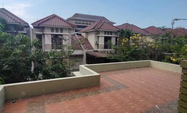 2-STOREY READY-TO-MOVE-IN HOUSE CENTRAL PARK A. YANI