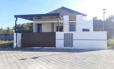 DIJUAL RUMAH MINIMALIS MODERN DI DALAM CLUSTER
