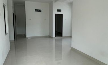 Rumah Brand New Hook 2.5 Lantai Bebas Banjir di Duri Kepa