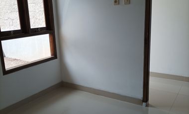 RUMAH DUA LANTAI PAKAI SUMUR BOR, cuma 630 jt