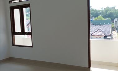 RUMAH DUA LANTAI PAKAI SUMUR BOR, cuma 630 jt