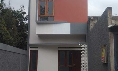 RUMAH DUA LANTAI PAKAI SUMUR BOR, cuma 630 jt