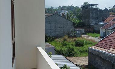 RUMAH DUA LANTAI PAKAI SUMUR BOR, cuma 630 jt