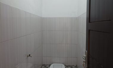 RUMAH DUA LANTAI PAKAI SUMUR BOR, cuma 630 jt