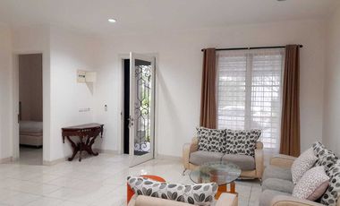 Rumah dengan furnish di Rolling Hills Lippo Karawaci