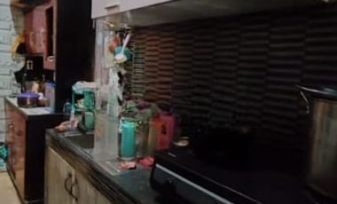 Rumah minimalis 2 lantai plus kontrakan 4 pintu