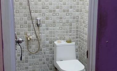 Rumah minimalis 2 lantai plus kontrakan 4 pintu