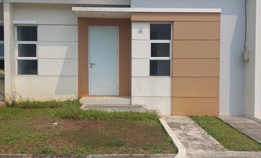 Disewa rumah bangunan baru siaphuni di Srimaya Residence