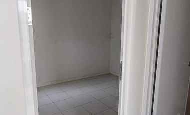 Disewa rumah bangunan baru siaphuni di Srimaya Residence