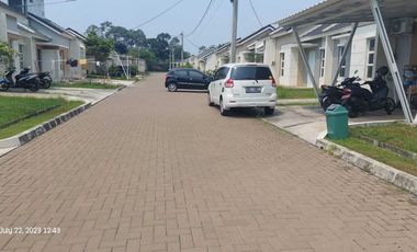 Disewa rumah bangunan baru siaphuni di Srimaya Residence