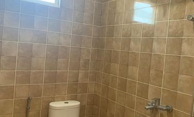 BU TURUN HARGA - Dijual Rumah Jogja 2 Lantai, Dekat Kampus UII Jalan Kaliurang,  ; Halaman Luas 4 mobil parkir