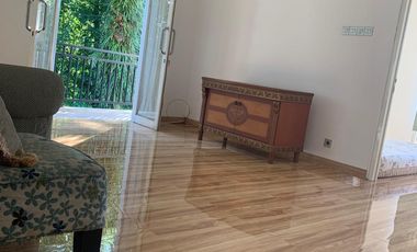 BU TURUN HARGA - Dijual Rumah Jogja 2 Lantai, Dekat Kampus UII Jalan Kaliurang,  ; Halaman Luas 4 mobil parkir