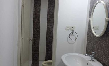 Disewakan Rumah Fullypurnish kamar tidur 4+1 plus ada bathup