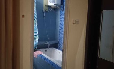 Disewakan Rumah Fullypurnish kamar tidur 4+1 plus ada bathup