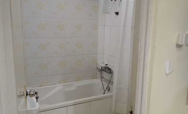 Disewakan Rumah Fullypurnish kamar tidur 4+1 plus ada bathup