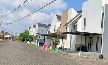 Terrania Living Klopo Sepuluh