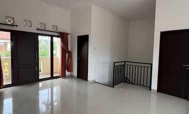 Rumah Hook 2 Lantai Mewah di Beranda Bali BSB City – Dekat UNIKA, Mall