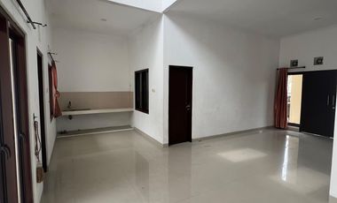 Rumah Hook 2 Lantai Mewah di Beranda Bali BSB City – Dekat UNIKA, Mall