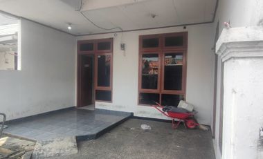 Disewakan Murah Rumah daerah Komplek Pemda Jatiasih Bebas Banjir
