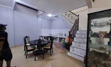 Disewakan rumah 2 lantai siap huni murah di paradise Serpong city