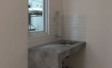 Rumah dijual 2 Lantai Modern di Johar Baru Jakarta pusat lokasi strategis harga terjangkau