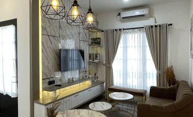 Rumah Klasik Eropa 2 Lantai Pinggir Jalan Utama di Bogor Kota