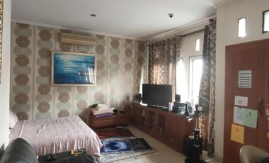 Rumah Dalam Cluster Di Jatiwaringin Jakarta Timur Turun Harga