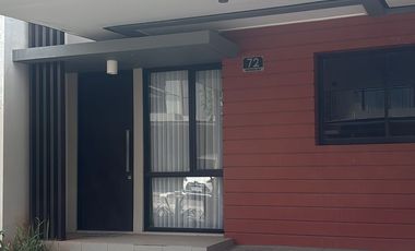 DI SEWA Murah rumah cluster milenial pik 2