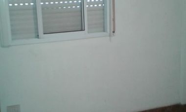 Departamento Tipo Casa en alquiler en Lanus Oeste