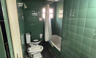 Venta Monte Grande Casa 4 Ambientes Toma Dpto en Parte de Pago y es Apto Credito