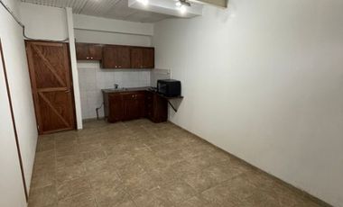 Departamento Tipo Casa en alquiler en Lanus Este