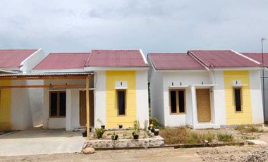 Perumahan subsidi pakai keramik di Padang