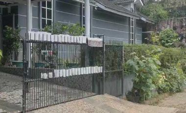 Jual Villa 15x20M diGreen Apple Puncak full furnished