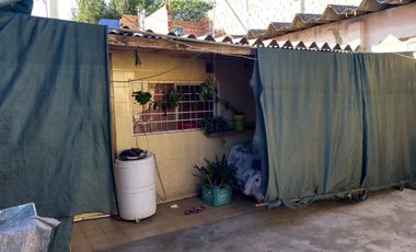 Galpon con Local y Vivienda