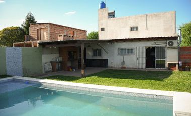Casa Dos Dormitorios con Piscina Tierra de Suenos Alvear