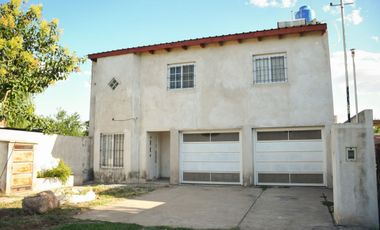 Casa Dos Dormitorios con Piscina Tierra de Suenos Alvear